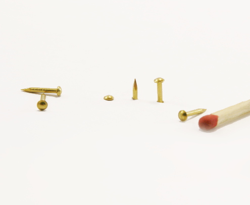 Round head brass nail L : 10 mm - Ø 1.2 mm