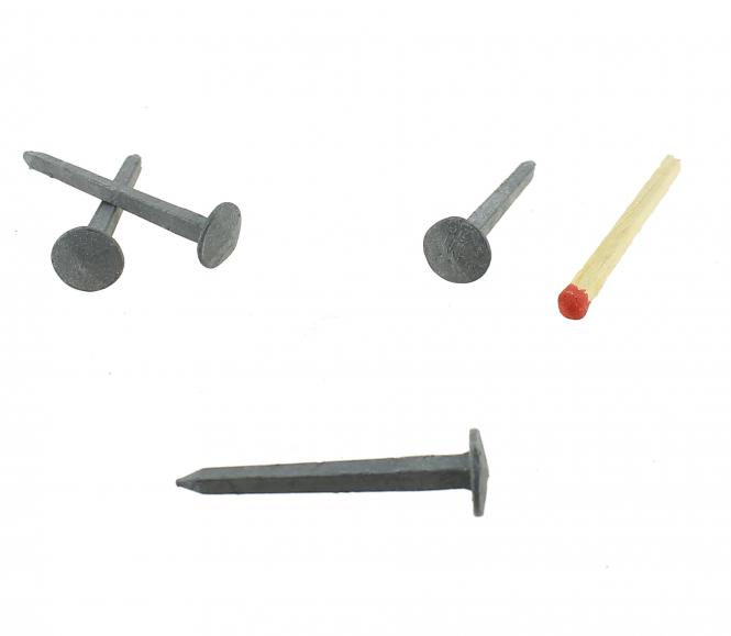 Diamond shaped head black steel forged nail L : 35 mm - Ø 10 mm